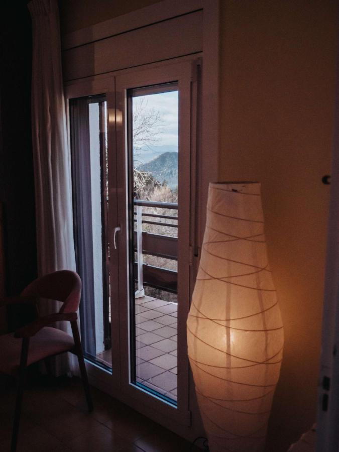 Hostal Les Fonts Castellar De N'Hug Buitenkant foto